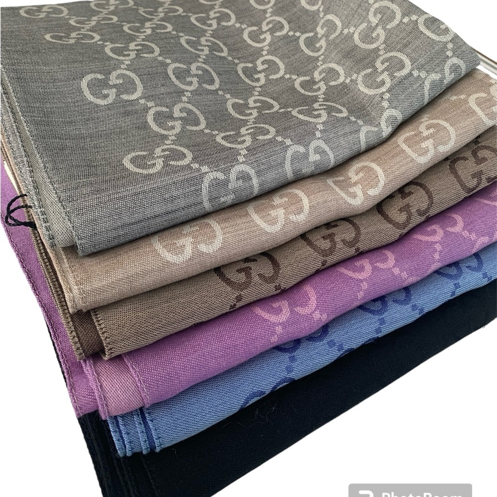 🔥🔥🔥 Gucci GG Wool/Silk Reversible Scarf Beige NEW AUTHENTIC 🔥🔥🔥 - Picture 5 of 11